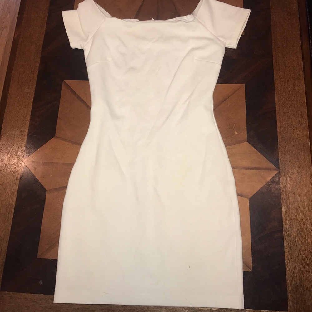 Girls white dress size Small
